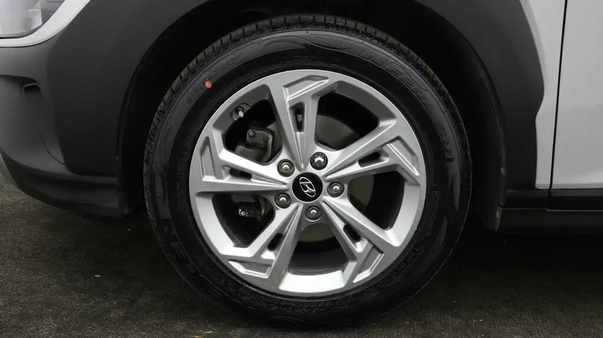 2022-hyundai-kona-10-t-gdi-se-connect-big-17