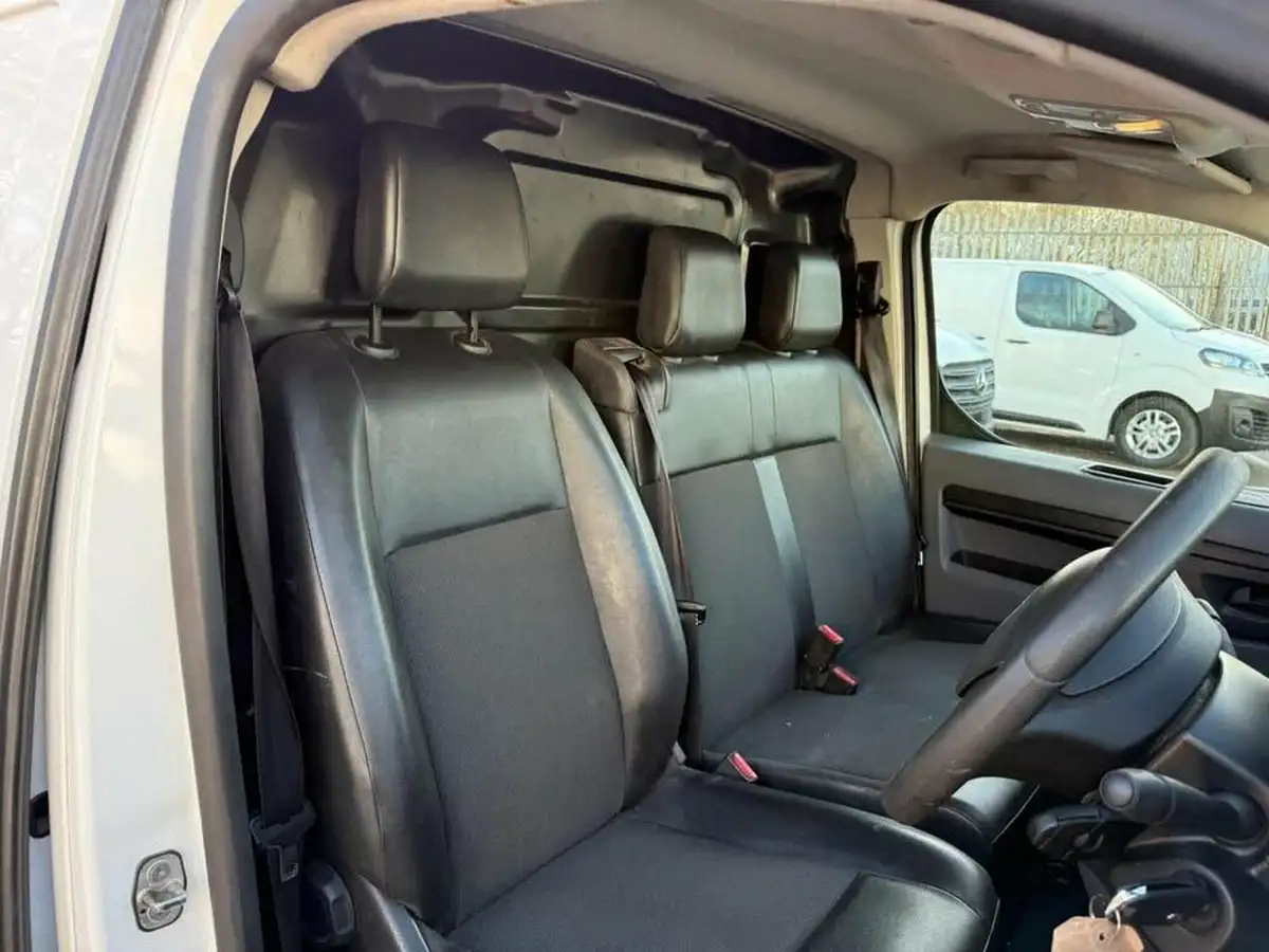 2020-vauxhall-vivaro-15td-2900-l2h1-dynamic-big-8