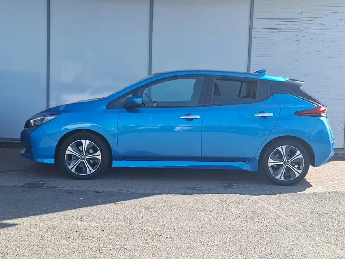 2021-nissan-leaf-e-n-connecta-big-3