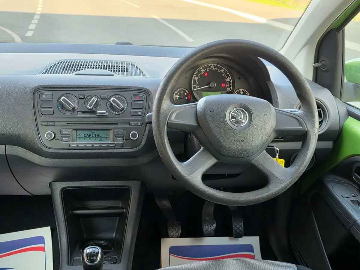 2013-skoda-citigo-10-se-59bhp-5d-big-16
