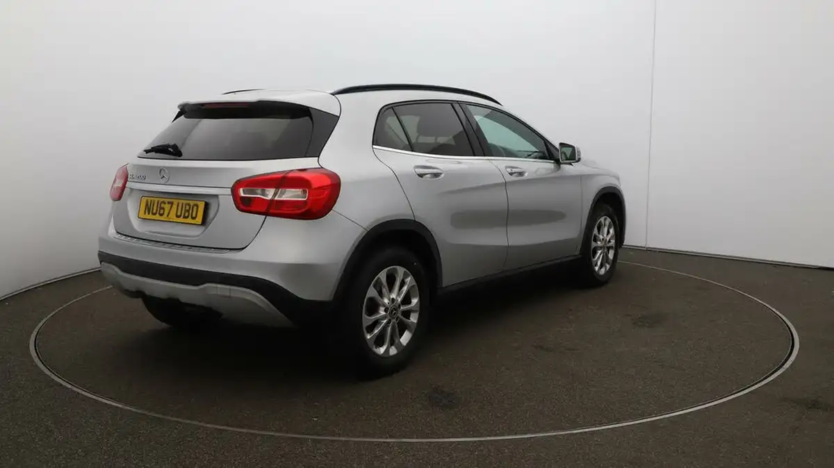 2017-mercedes-benz-gla-class-16-gla-200-se-big-45
