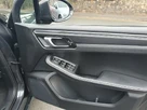 2019-porsche-macan-20-small-28