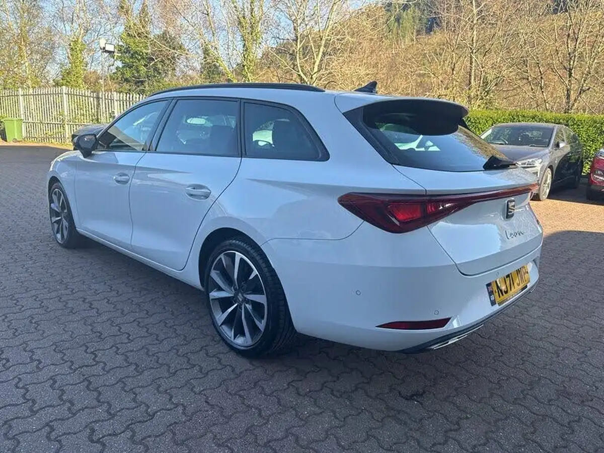 2021-seat-leon-15-tsi-evo-fr-sport-150ps-estate-big-2