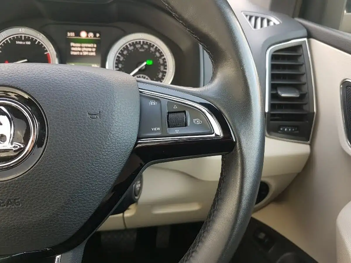 2019-skoda-karoq-15-tsi-edition-4x4-dsg-big-12