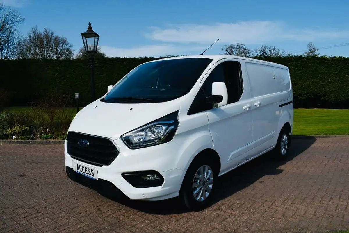 2021-ford-transit-custom-20tdci-300-l1h1-limited-130pseu6dt-panel-van-big-1