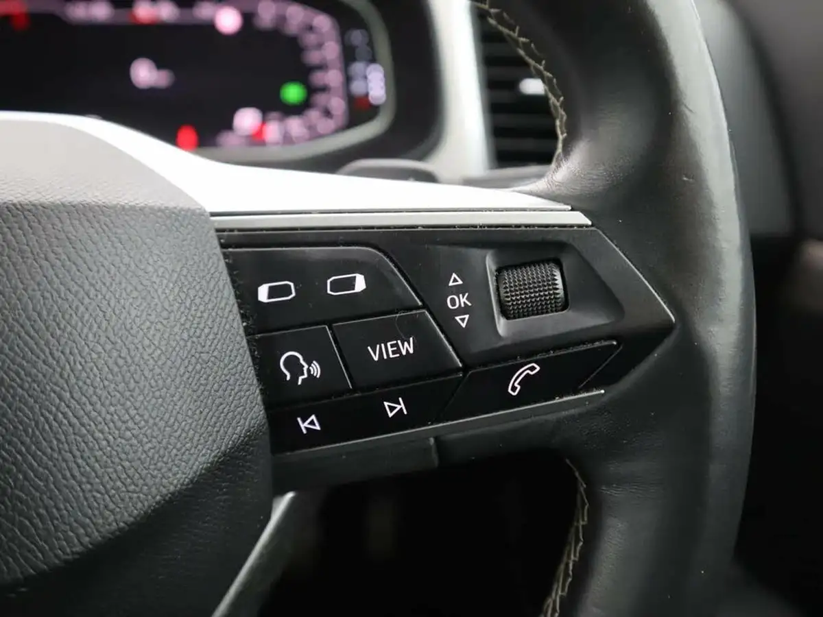 2020-seat-ateca-20tdi-xperience-lux-150ps-dsg-big-25