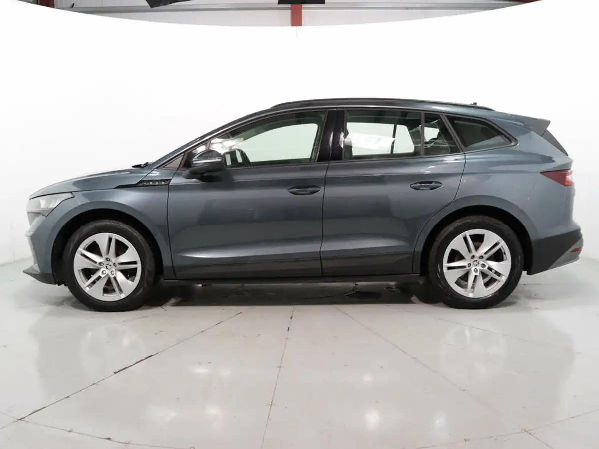 2021-skoda-enyaq-e-60-62-kwh-big-3