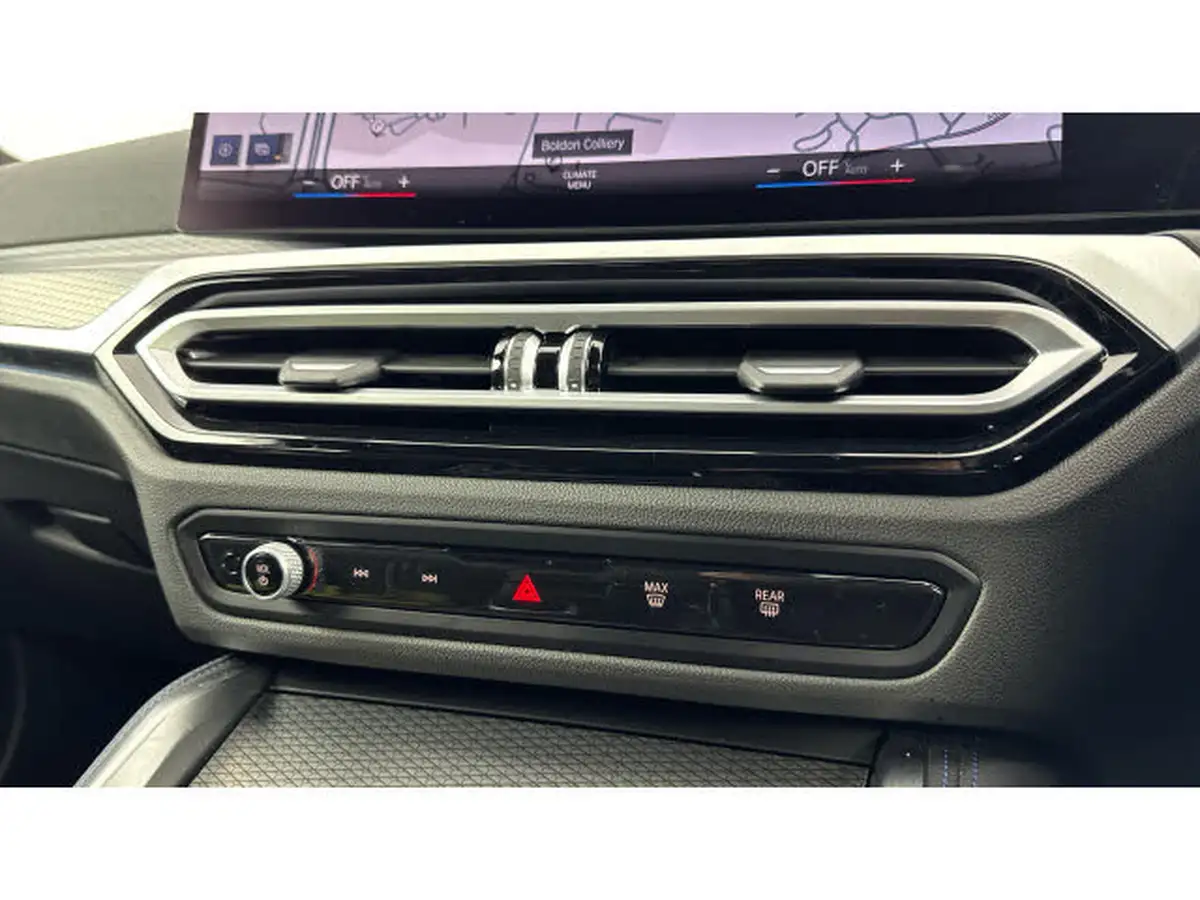 2022-bmw-i4-e-m50-big-35