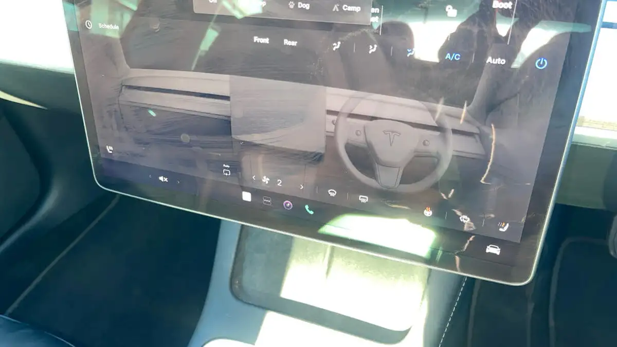 2022-tesla-model-3-e-long-range-big-29