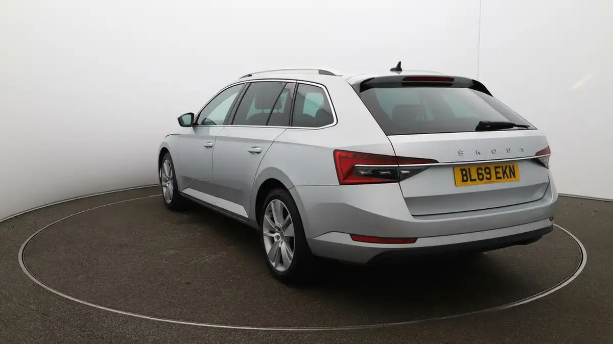 2019-skoda-superb-20-tsi-se-l-estate-big-52