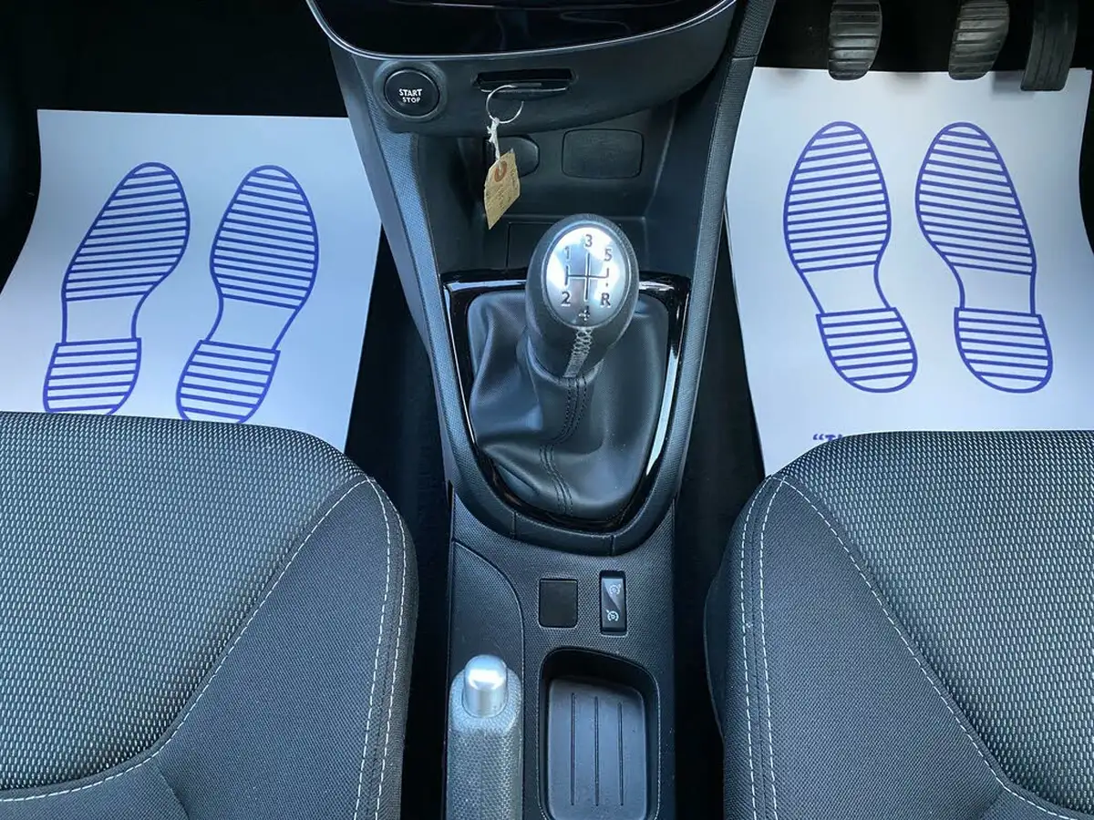 2015-renault-clio-12-dynamique-nav-big-32