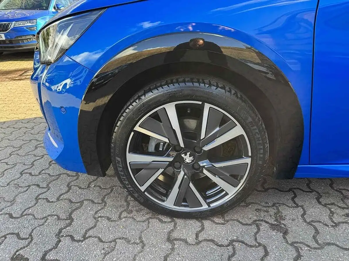 2021-peugeot-208-12-puretech-gt-130bhp-eat8-big-32
