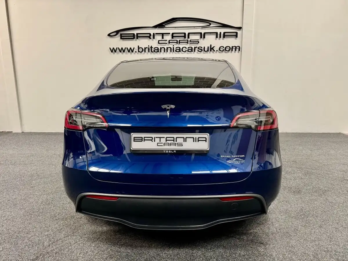 2023-tesla-model-y-e-long-range-big-3