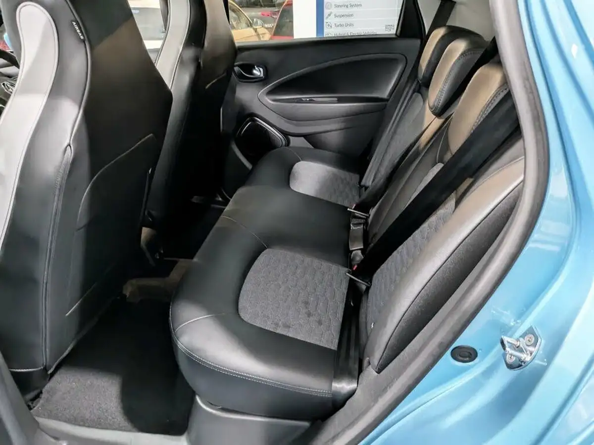 2022-renault-zoe-e-gt-line-big-25