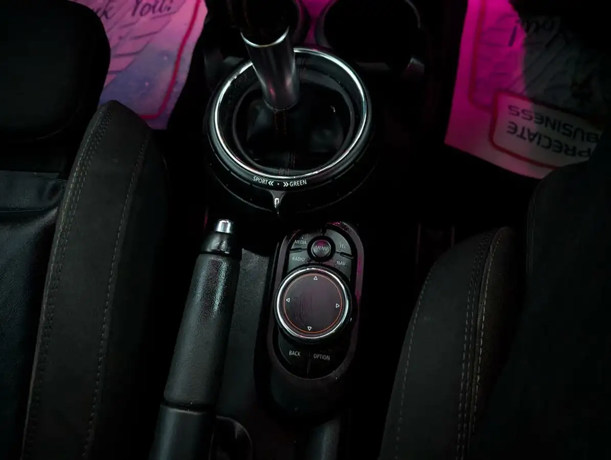 2015-mini-cooper-20-cooper-s-3d-sport-auto-big-24