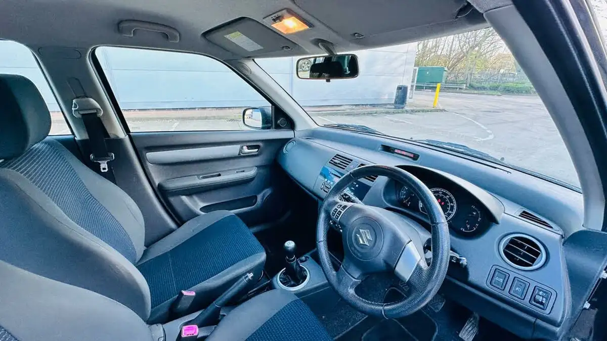 2008-suzuki-swift-15-glx-5d-big-24