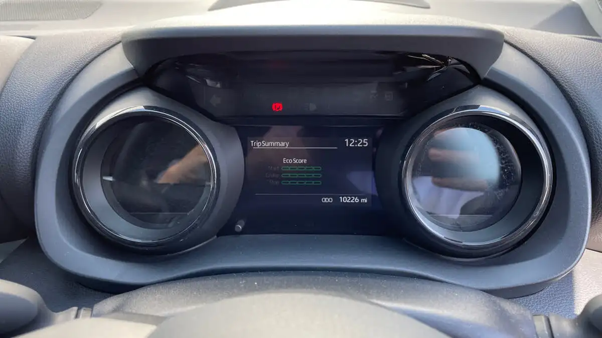 2022-mazda-mazda2-15-select-big-12