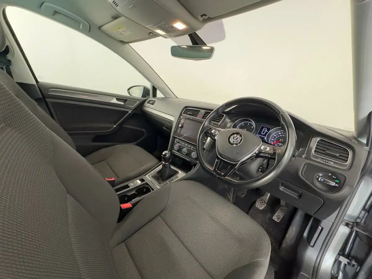 2019-volkswagen-golf-16tdi-match-hatchback-5d-big-25