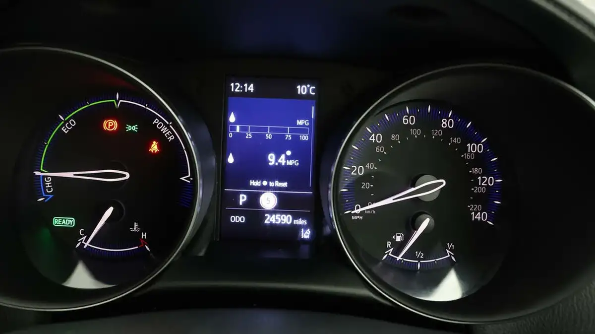 2021-toyota-c-hr-18-vvt-i-gr-sport-big-9