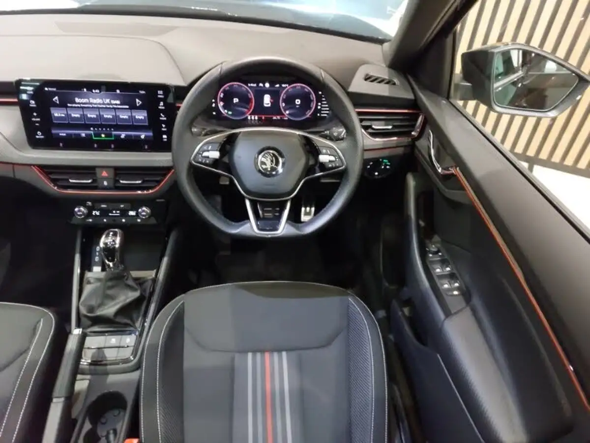 2024-skoda-kamiq-10-tsi-monte-carlo-116ps-dsg-big-6