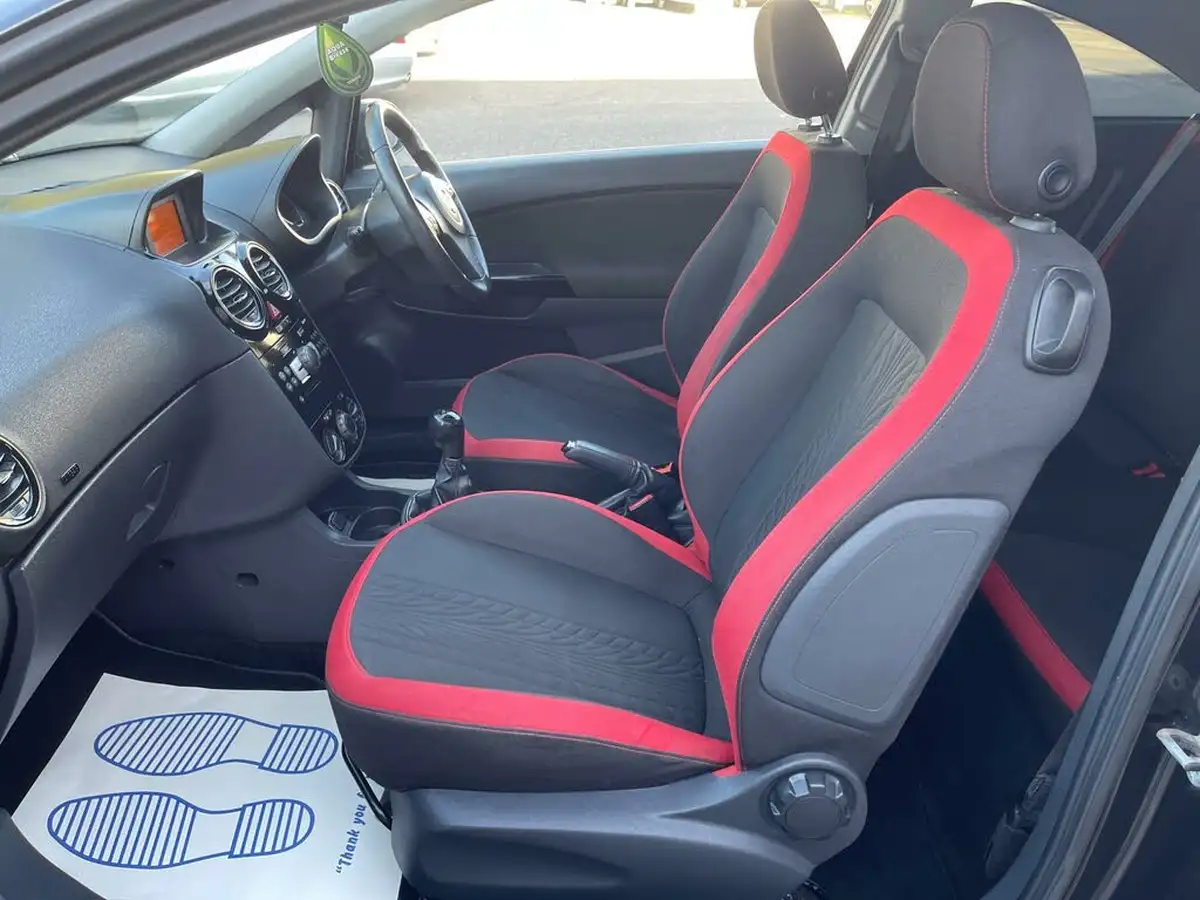 2014-vauxhall-corsa-14-sri-16v-100ps-ac-3d-1398cc-big-11