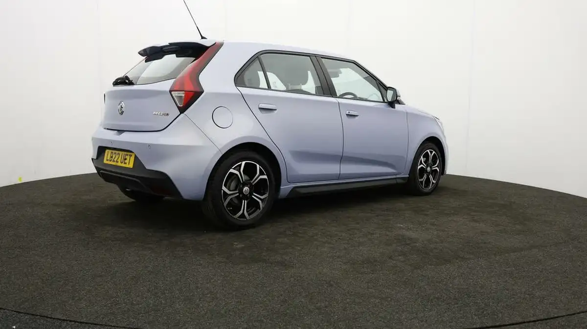 2022-mg-mg3-15-vti-tech-exclusive-nav-big-25