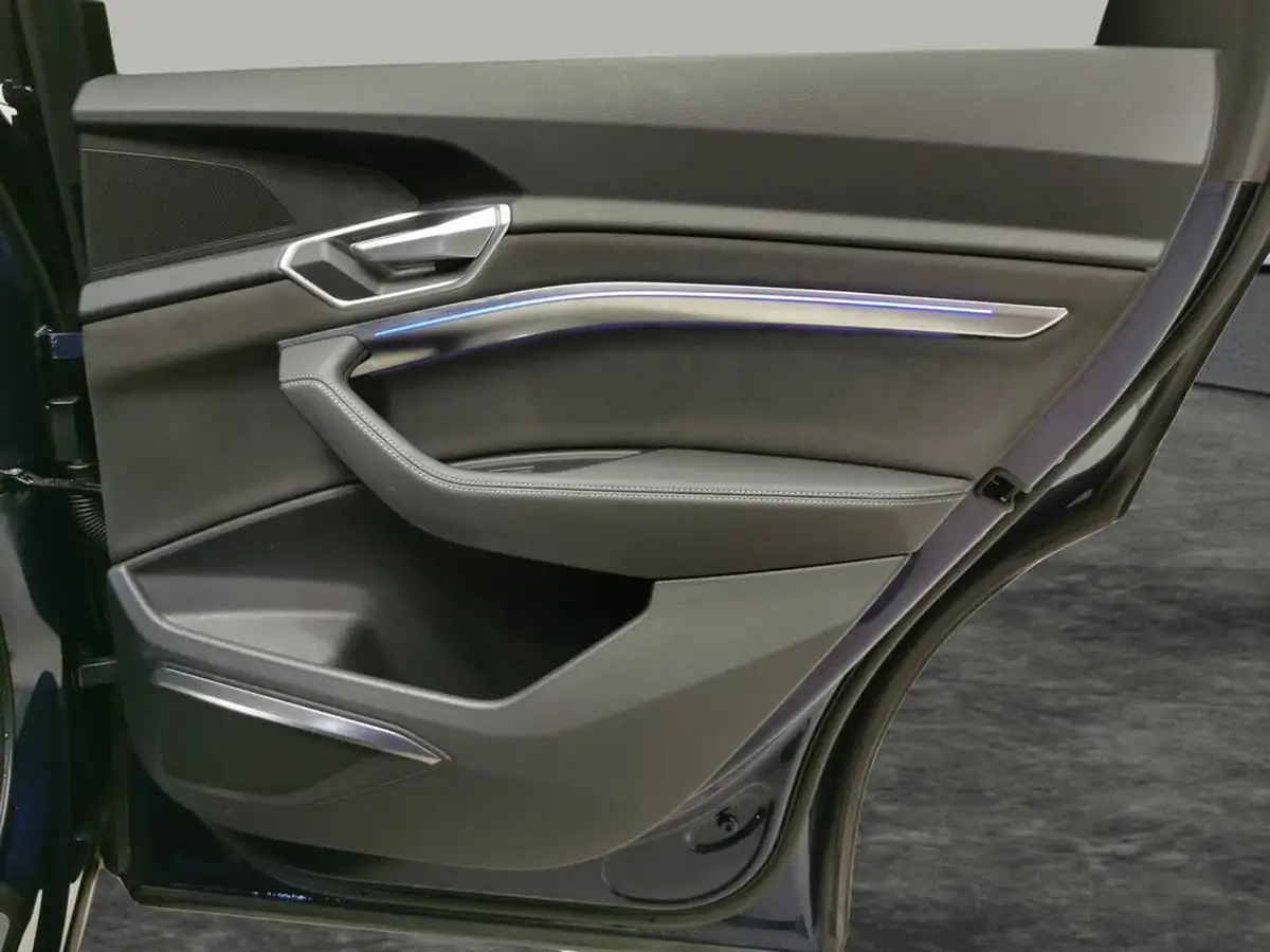 2022-audi-e-tron-e-station-wagon-big-26