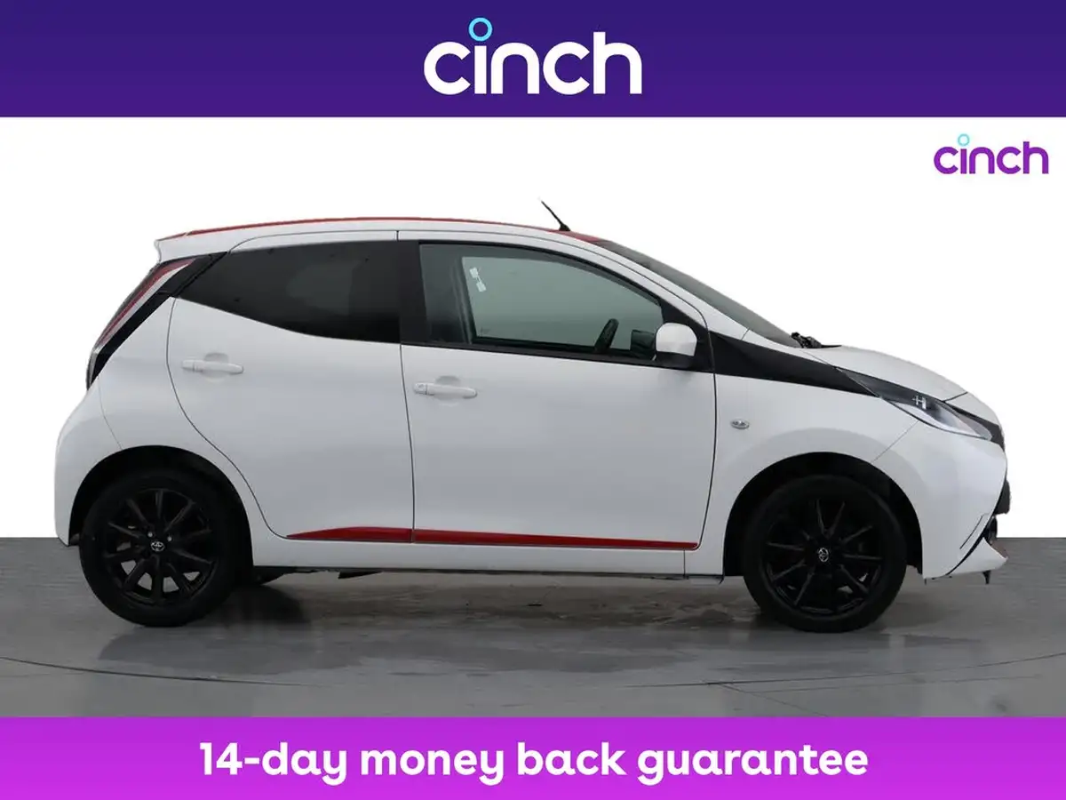 2017-toyota-aygo-10-vvt-i-x-press-71bhp-big-7