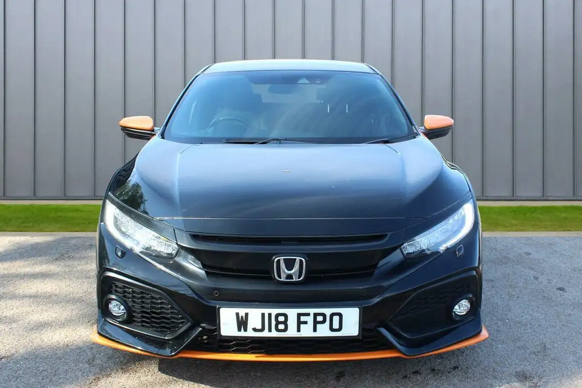 2018-honda-civic-15-vtec-turbo-sport-ss-big-2