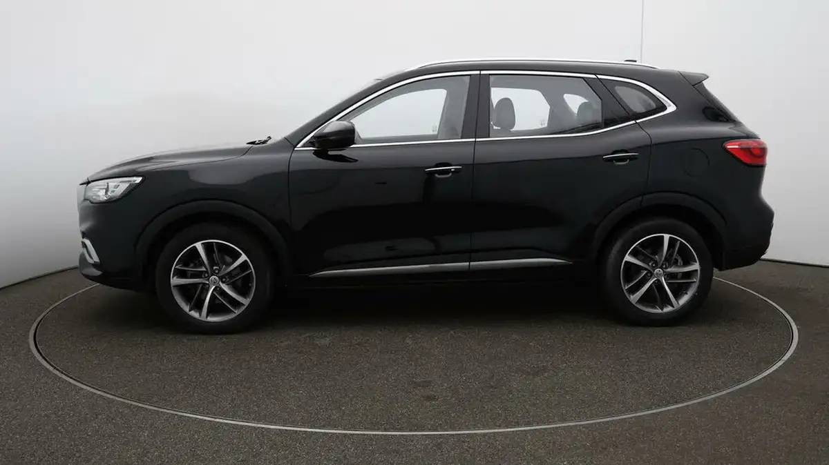 2021-mg-hs-15t-gdi-excite-162ps-big-4