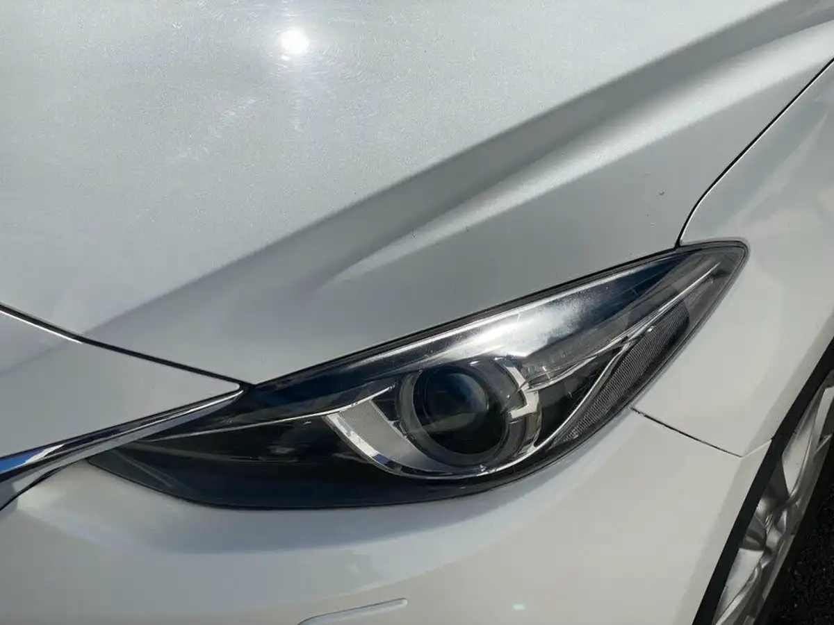 2015-mazda-mazda3-20-se-l-nav-hatchback-5d-big-31