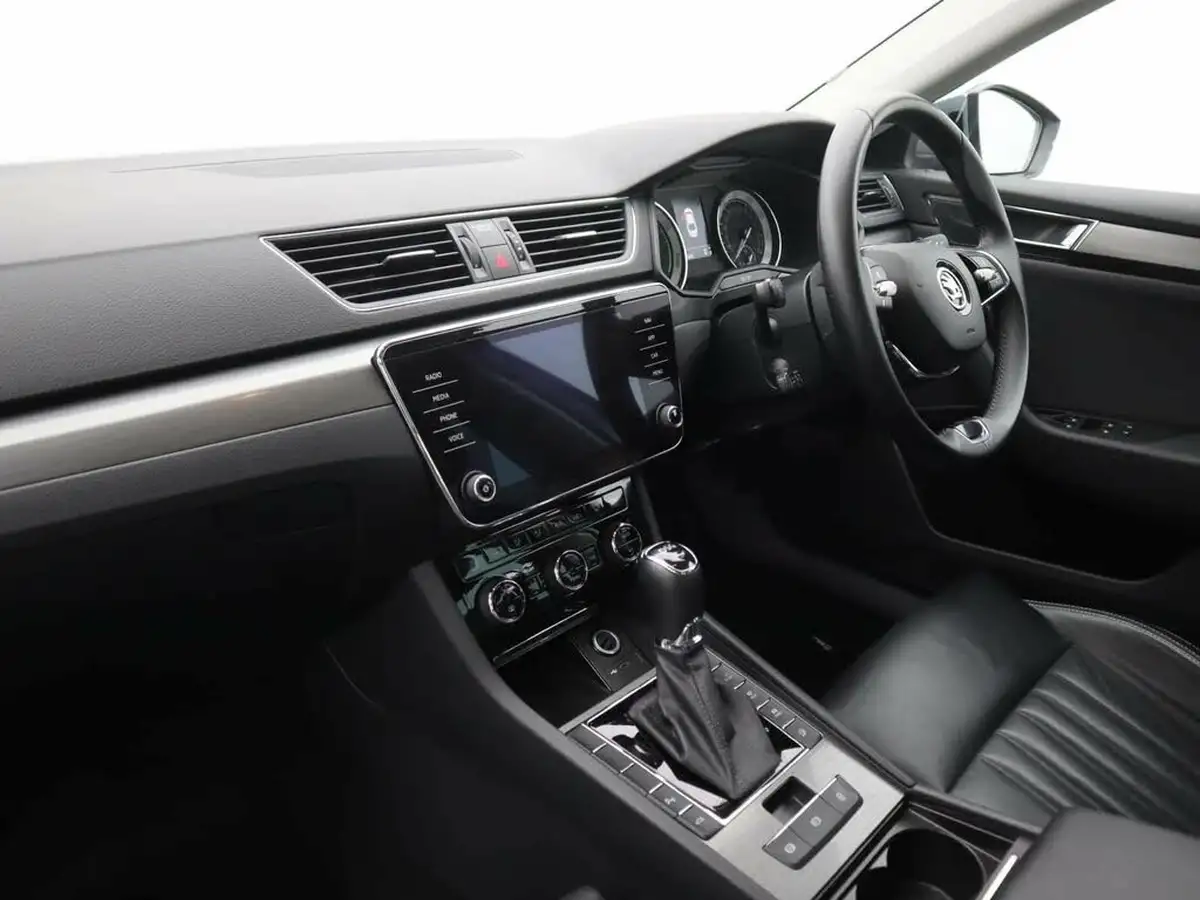 2020-skoda-superb-14-tsi-se-l-hatchback-big-9