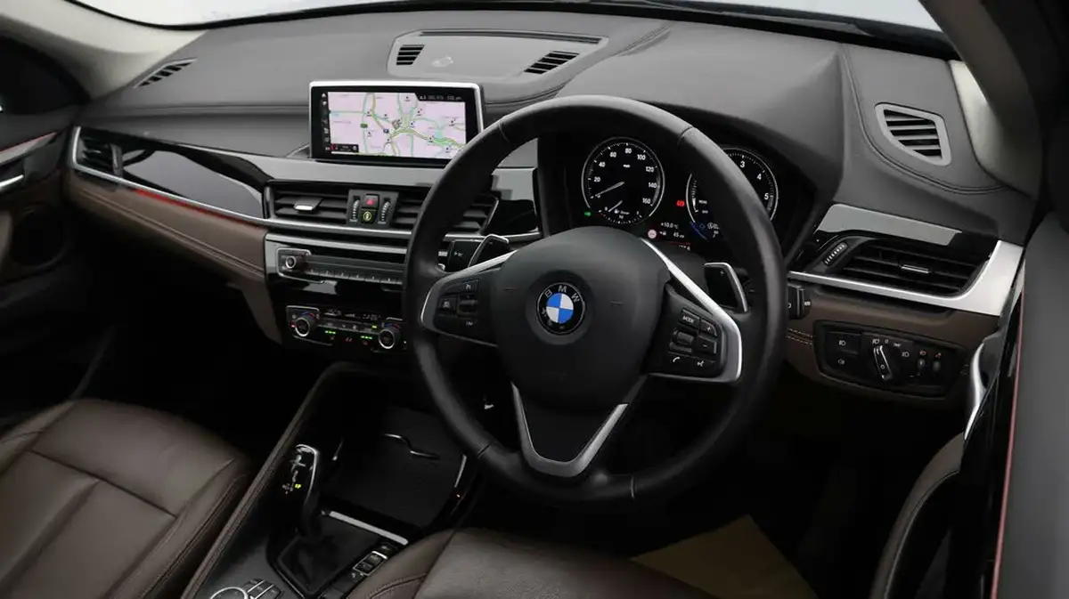 2021-bmw-x1-20td-sdrive18d-xline-sport-auto-big-8