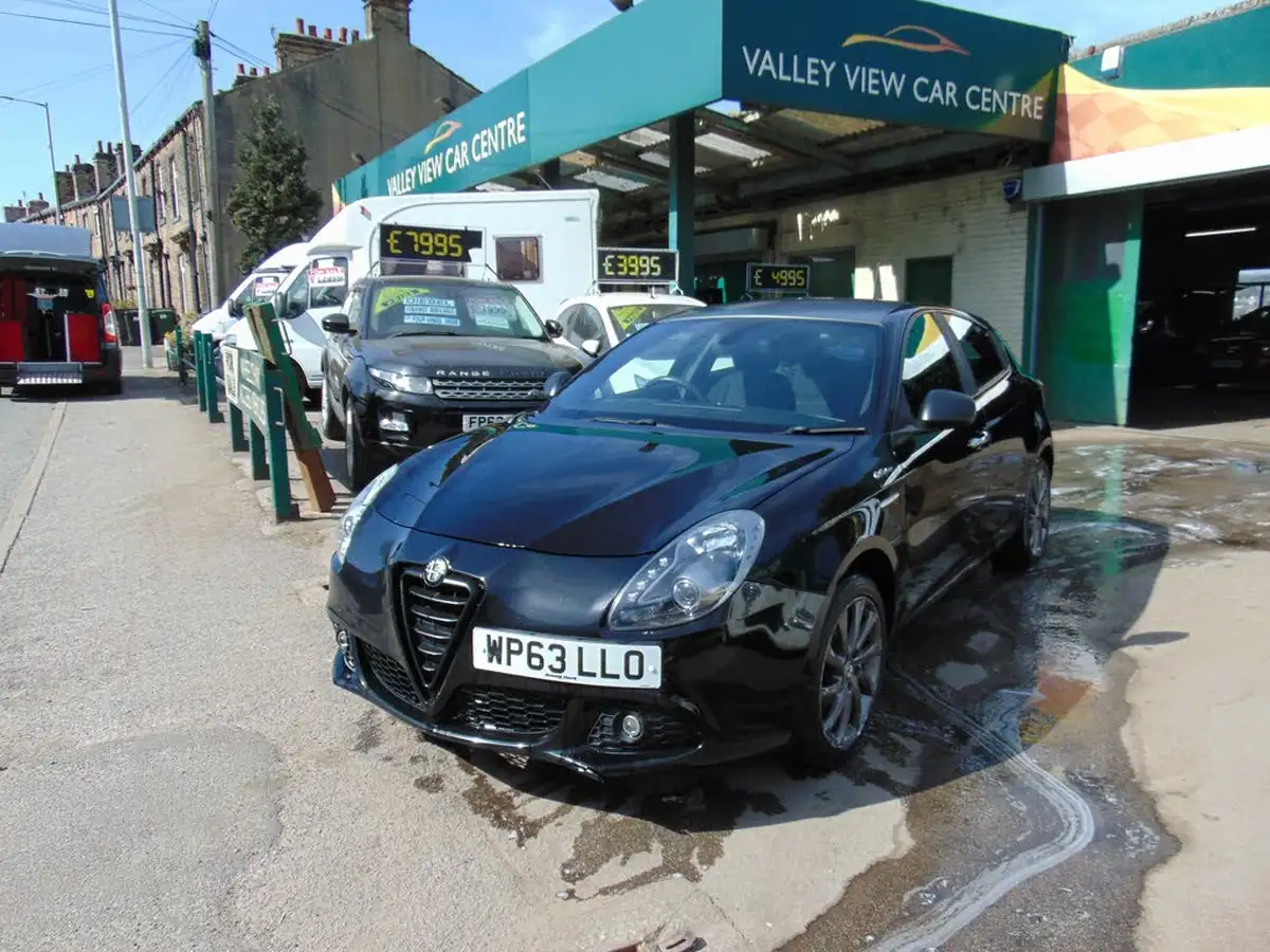 2013-alfa-romeo-giulietta-16td-collezione-big-1