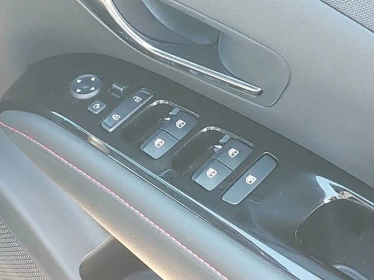 2024-hyundai-tucson-16-t-gdi-n-line-230ps-hybrid-auto-big-12