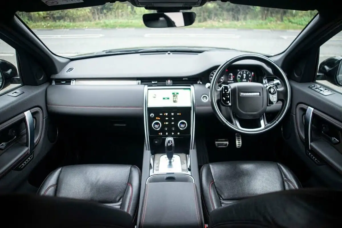 2020-land-rover-discovery-sport-15-p300e-r-dynamic-se-309ps-1498cc-big-2