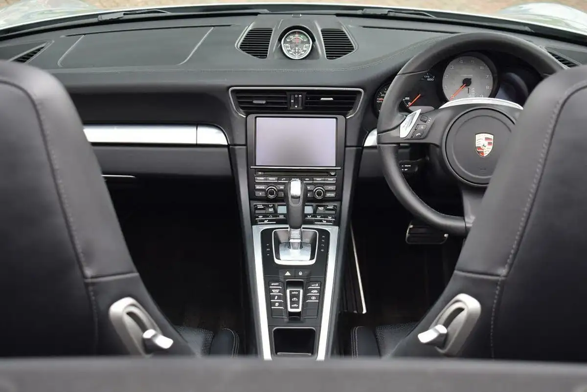 2013-porsche-911-38-carrera-s-cabriolet-pdk-big-7