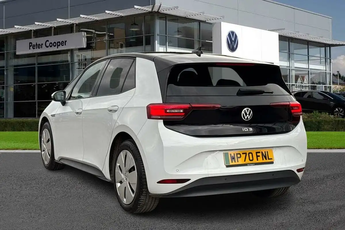 2020-volkswagen-id3-e-business-big-32