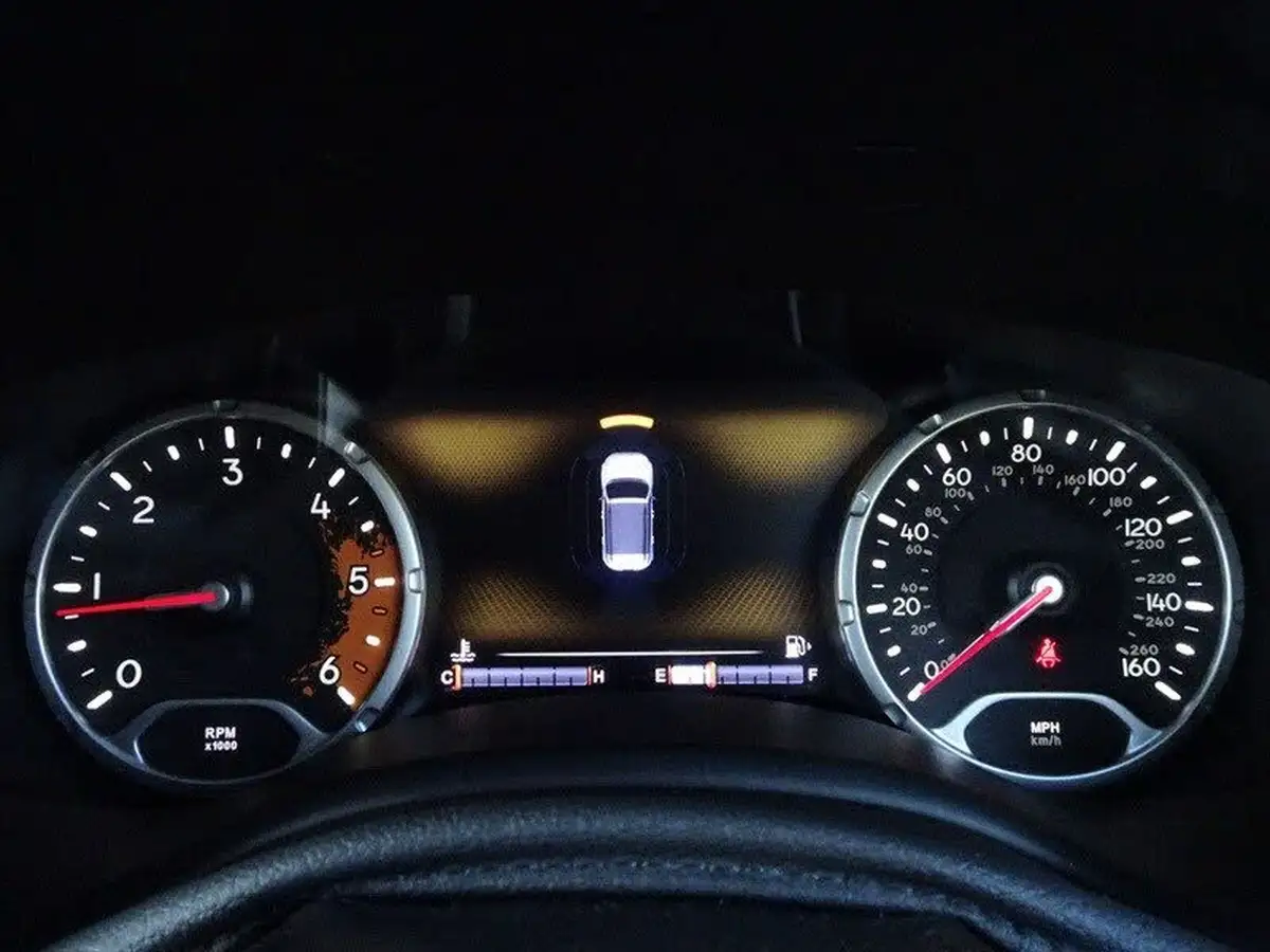 2016-jeep-renegade-16-multijet-ii-limited-ss-big-28