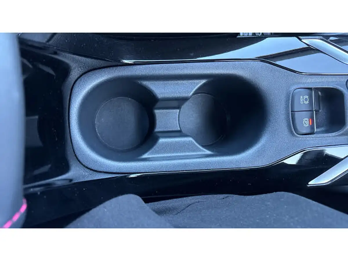 2022-toyota-corolla-18-vvt-i-excel-120bhp-trk-hatchback-big-27