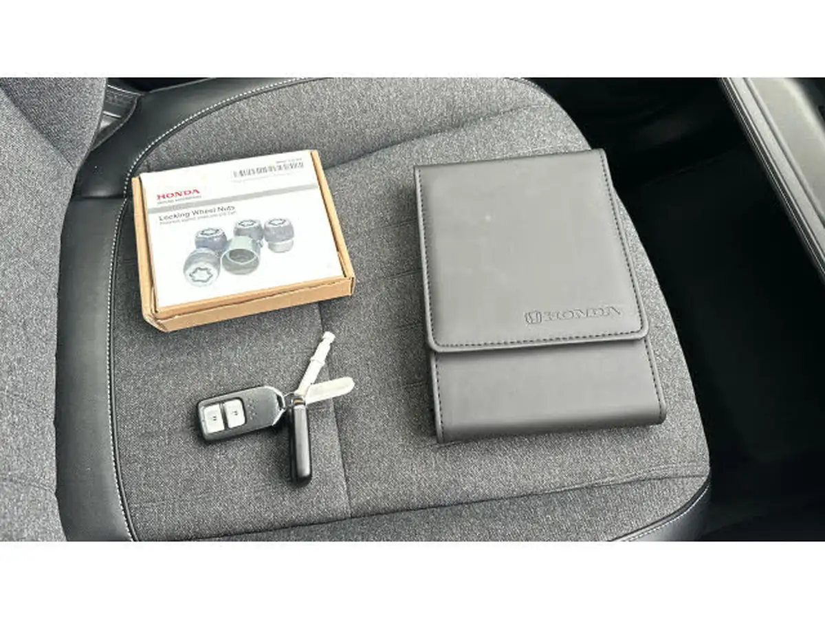 2021-honda-jazz-15-i-mmd-sr-109ps-big-18