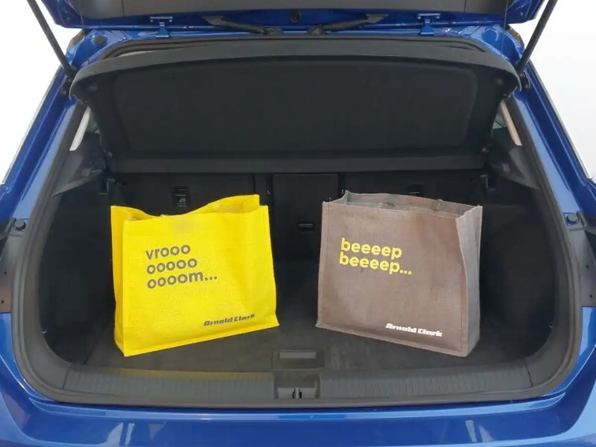 2018-volkswagen-t-roc-10-tsi-design-ss-big-7