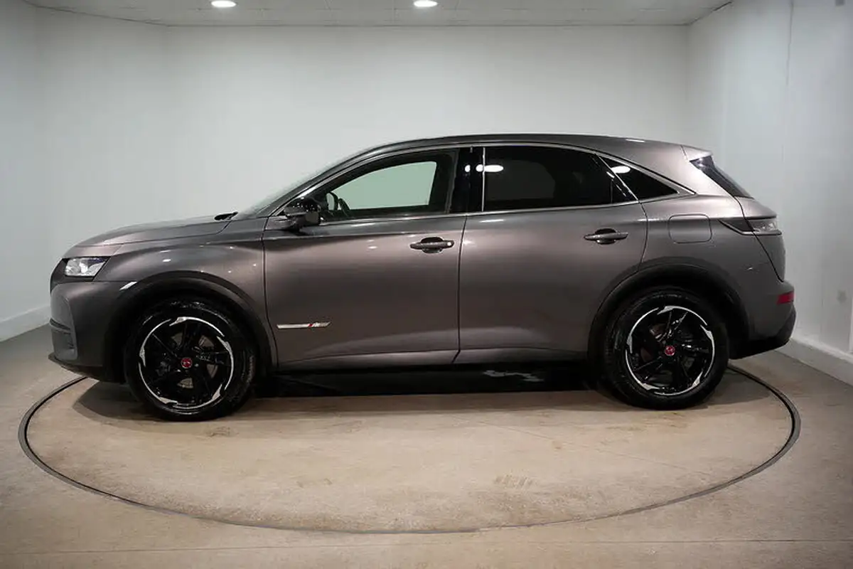 2021-ds-ds-7-crossback-e-tense-performance-line-225ps-big-4