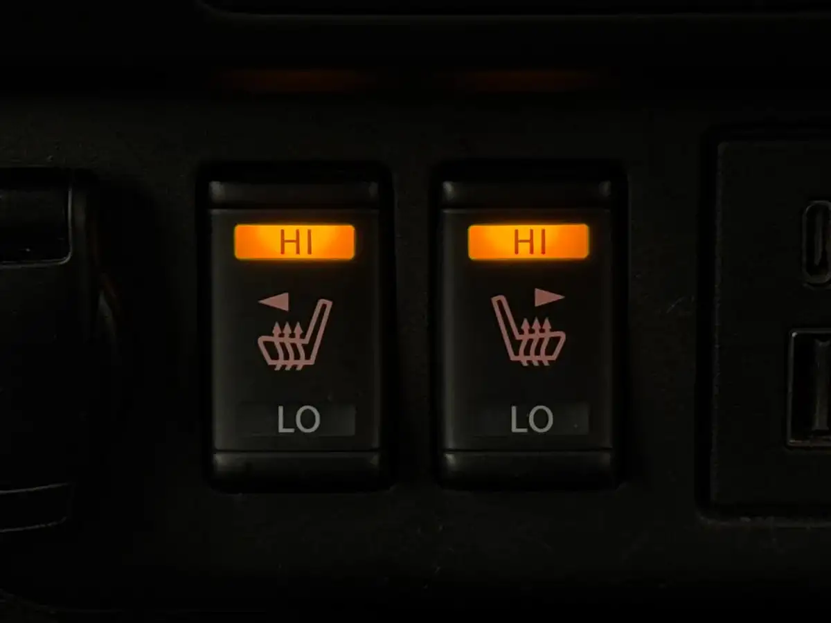 2021-nissan-leaf-e-n-connecta-big-25