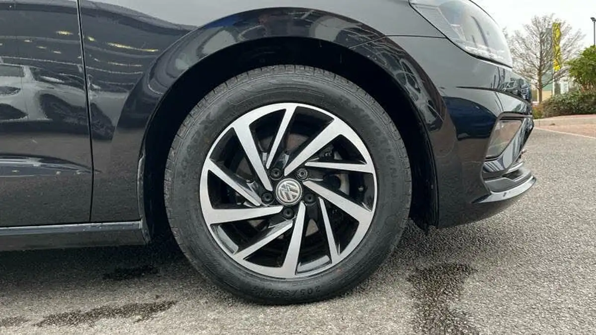 2019-volkswagen-golf-sv-15-tsi-match-150ps-ss-dsg-big-4