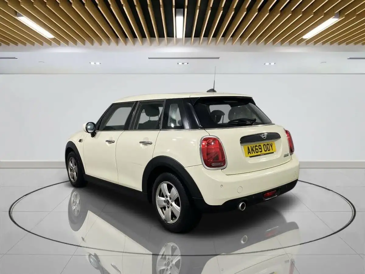 2019-mini-cooper-15-cooper-classic-hatchback-5d-big-5