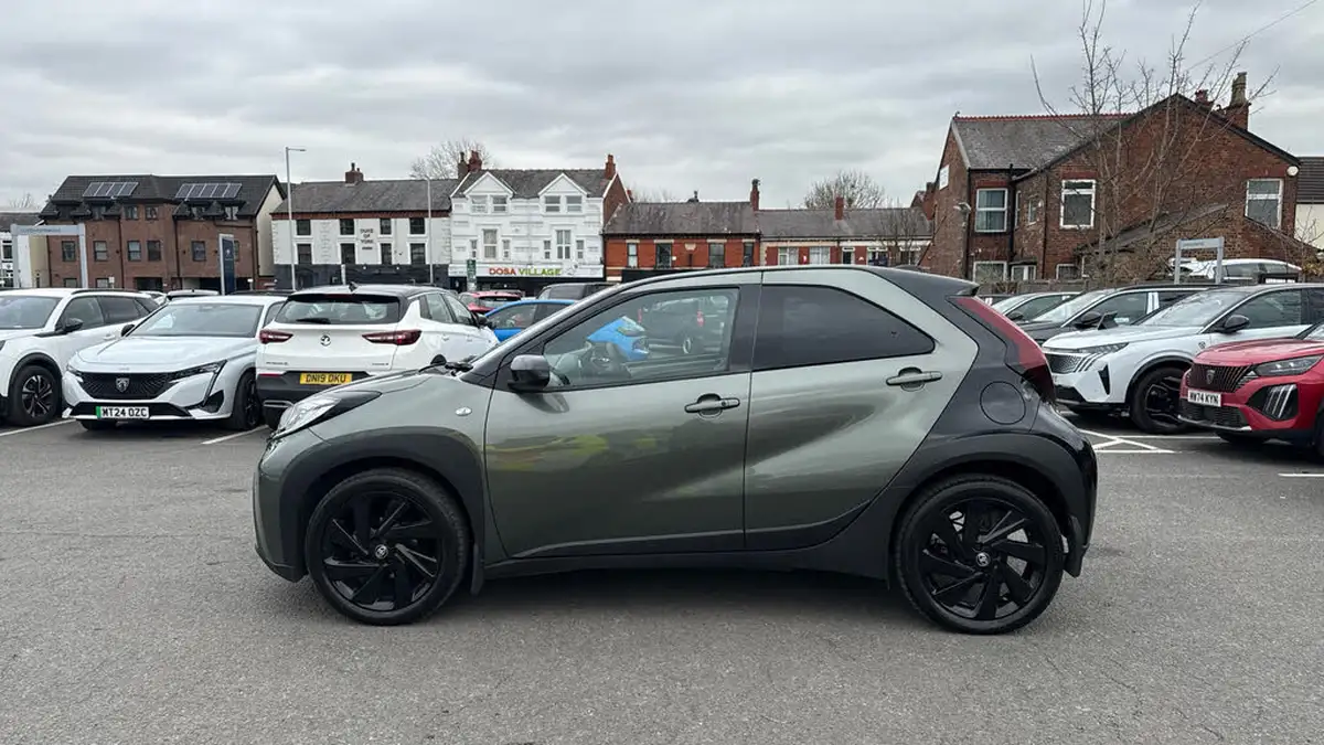 2023-toyota-aygo-x-10-vvt-i-exclusive-big-5