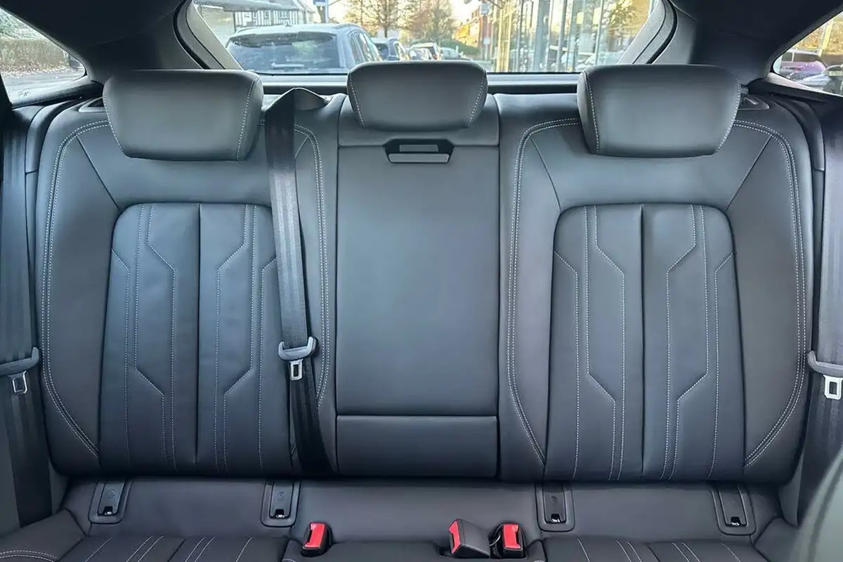 2024-audi-q8-e-tron-50e-black-edition-sportback-big-28