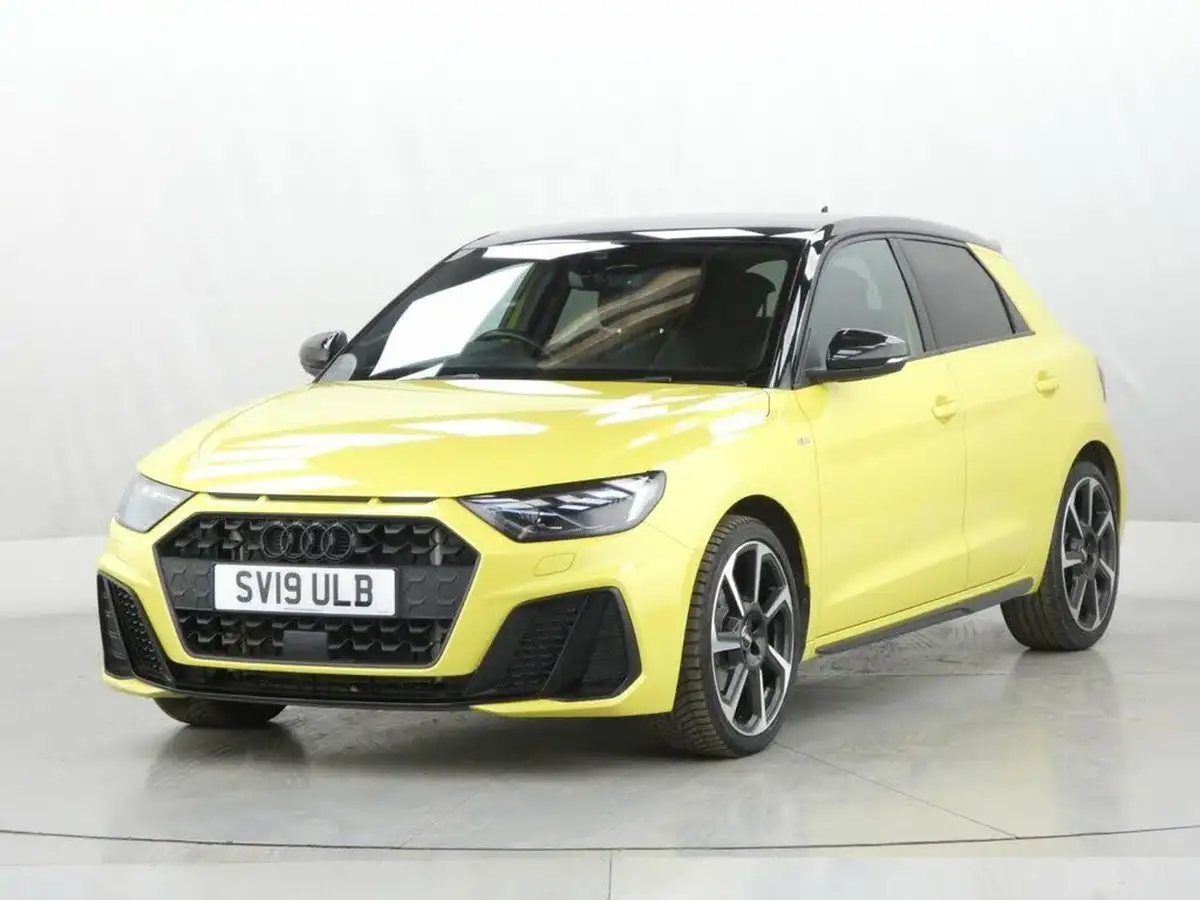2019-audi-a1-15-35-tfsi-s-line-contrast-edition-ss-tronic-big-3
