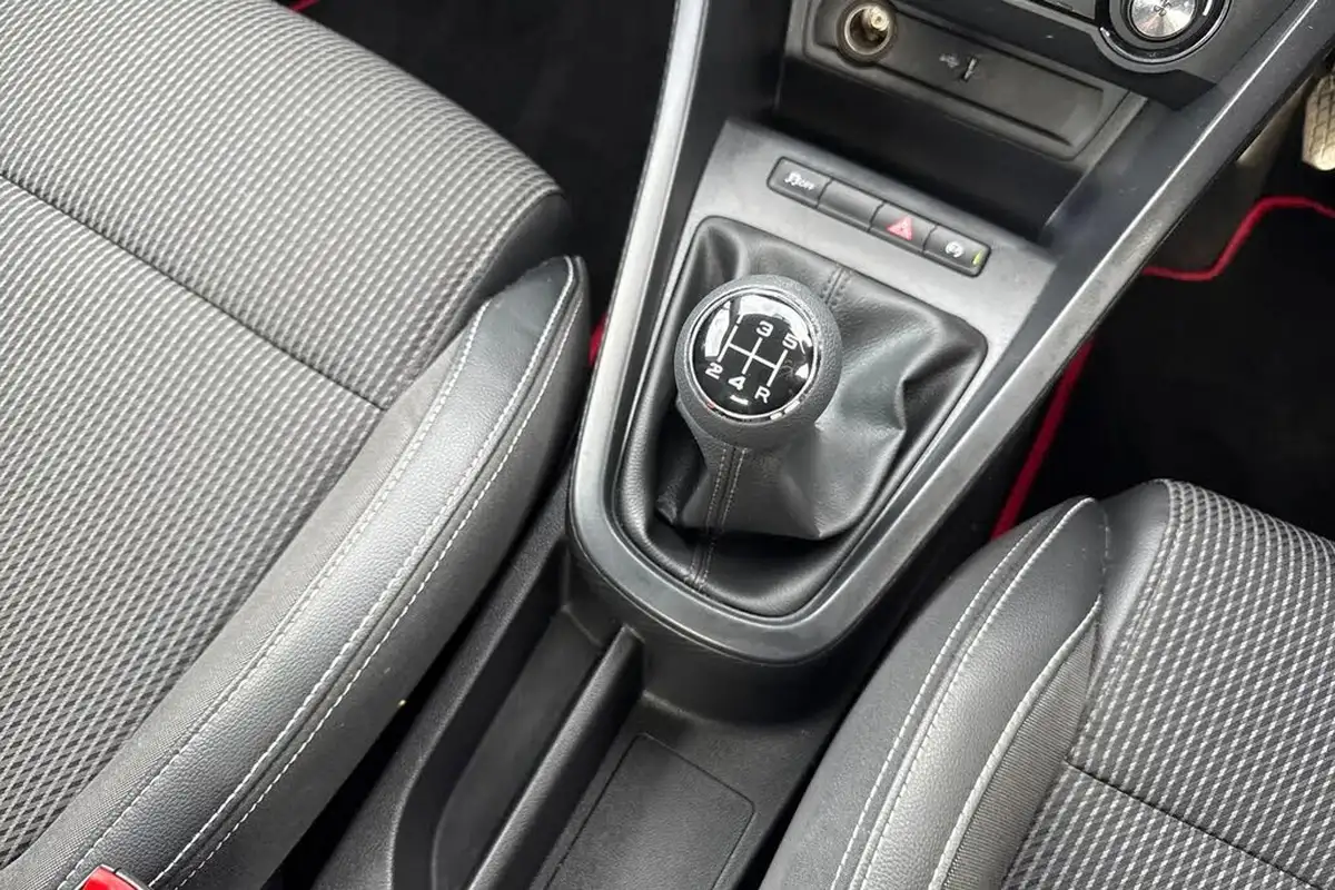 2022-mg-mg3-15-vti-tech-exclusive-nav-big-19